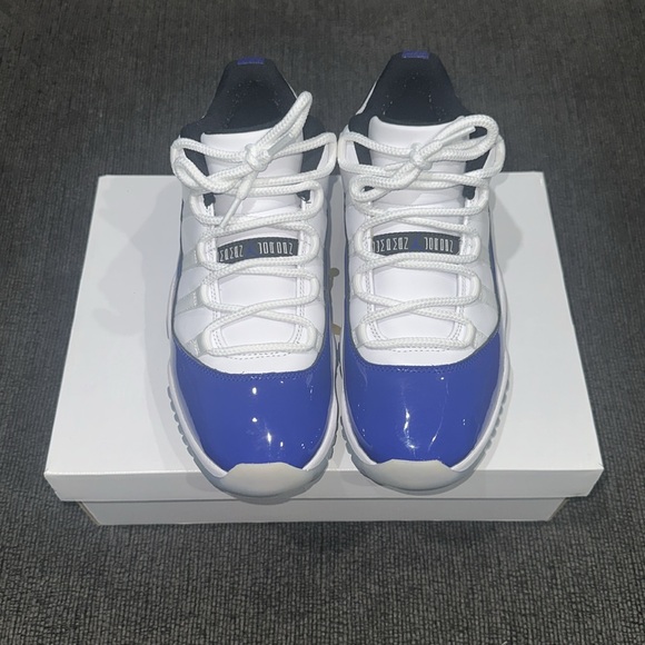 Jordan 11 Retro Low - Picture 3 of 10
